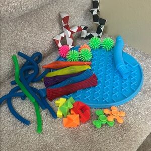 Amazon Colorful Kids Toy Fidget Set